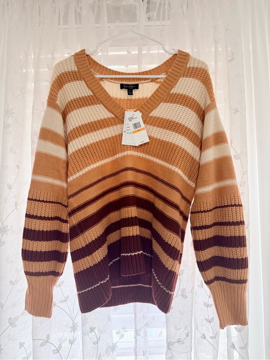 Jessica Simpson Sweaters - Jessica Simpson V-neck Sandstone Elmira Striped Sweater